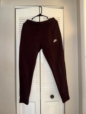 Nike Sweatpants Joggers Brown Swoosh Logo Men’s Size M Athletic Casual